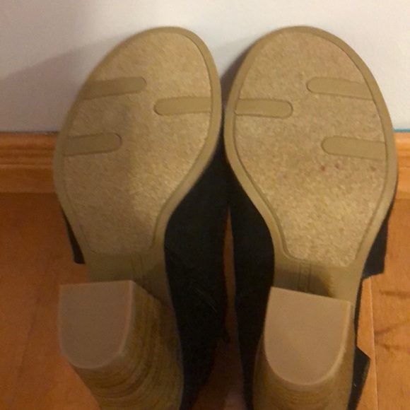 NWOT Booties - Picture 3 of 3